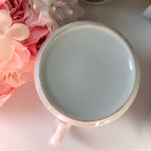 Vintage White Diner Mug Set - Picture 4 of 4